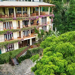 Rezort Nature Walk Kandy
