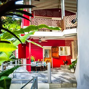By Hello Mello Guest house Castara